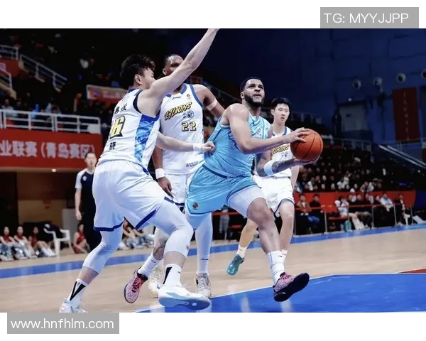 今天新疆队与青岛队的激烈对决谁能笑到最后精彩赛事不容错过